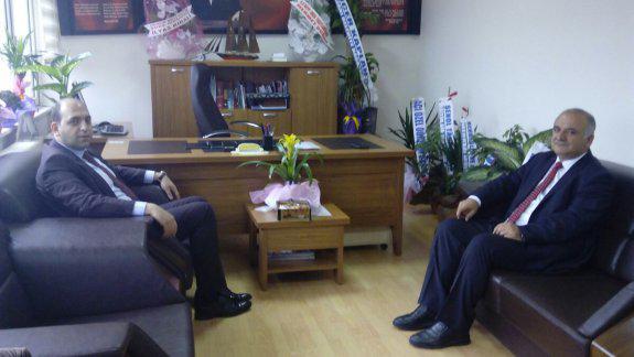 İlçe Cumhuriyet Başsavcısı Alp Giray YAPAR İlçe Milli Eğitim Müdürümüzü Makamında Ziyaret etti.