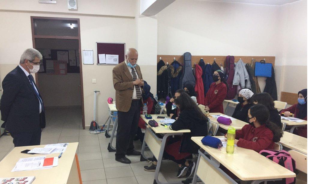 Şube Müdürümüz Rahmi ÇALIŞKAN Şehit Mehmet Çiftçi İmamhatip ortaokulunu ziyaret etti.