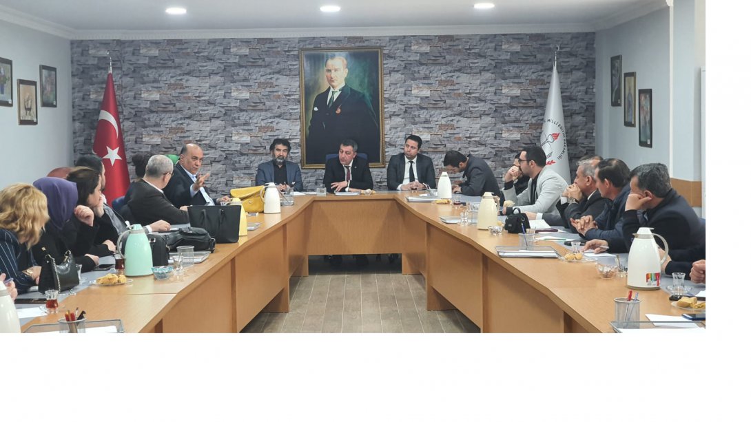 Beypazarı İlçe Milli Eğitim Müdürü Sayın Adem USLU başkanlığında Okul Müdürleri ile toplantı yapıldı.